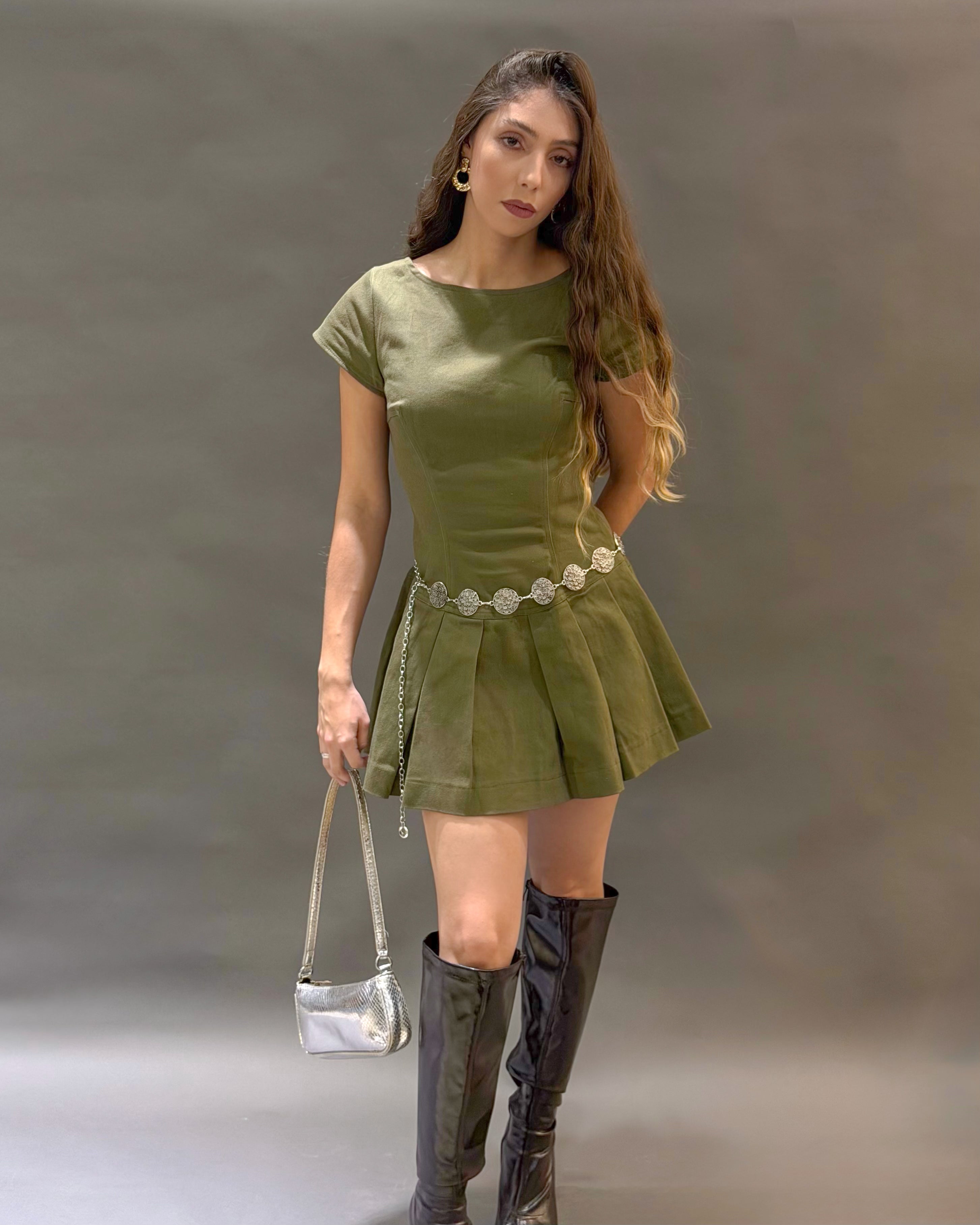VESTIDO CORTO TABLEADO