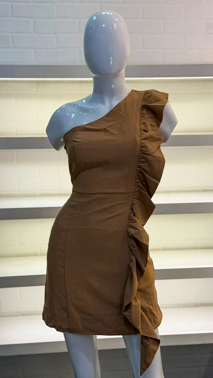 VESTIDO CORTO ASIMÉTRICO